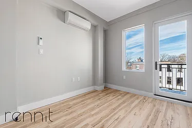 Rented by Rennit Inc.