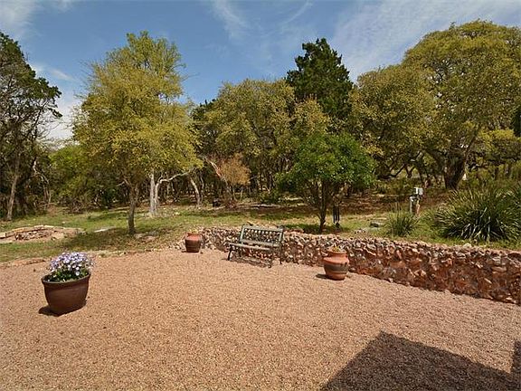 5th image of 7504 Wildwood Cir