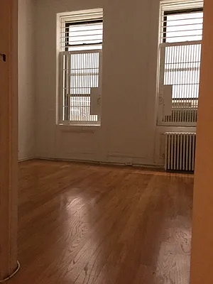 Rented by AJ Clarke | media 29