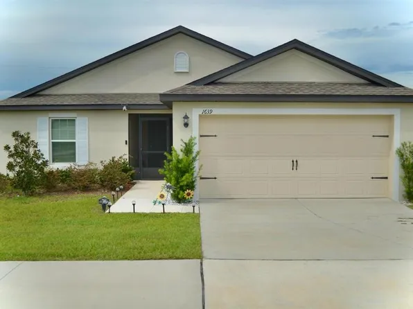 1639 Swan Lake Cir, Dundee, FL 33838