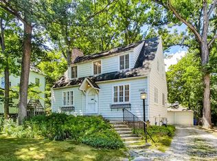 1414 Forest Ave, Highland Park, IL