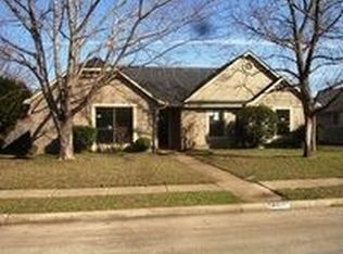 3814 Knights Bridge Dr, Rowlett, TX 75088