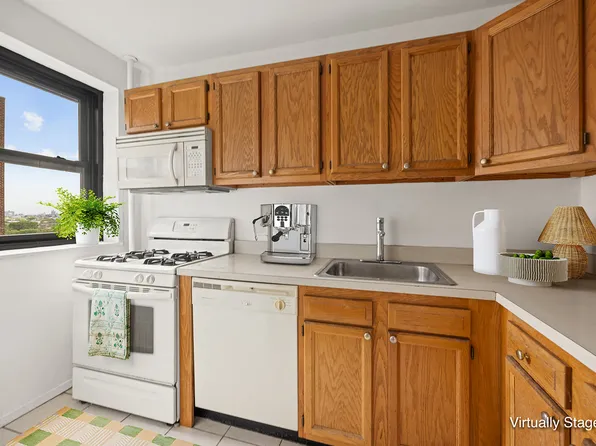 361 Clinton Avenue image 4 of 8