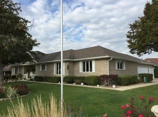 1403 Hunters Run Dr, Bourbonnais, IL 60914