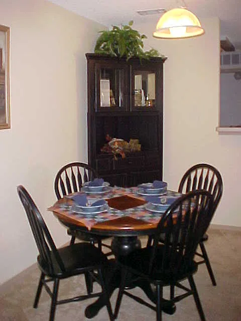 Orchard Aparments - 2321 Orchard St, Buillding D, Springdale — Photo 3
