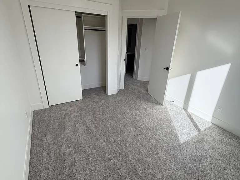 300 Seven Oaks Ln — Photo 40