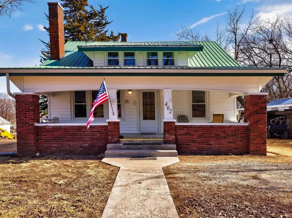 402 Locust St, Eskridge, KS 66423