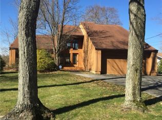 1941 Morning Star Dr, Rock Creek, OH 44084