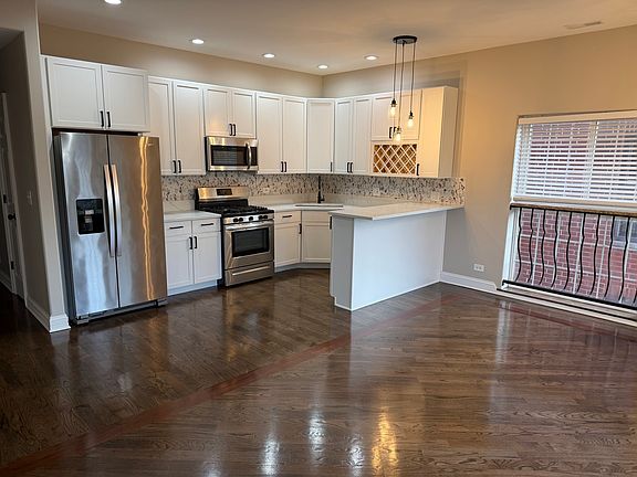 4th image of 543 E 43rd St APT 2W