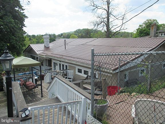 4th image of 881 Braddock Rd