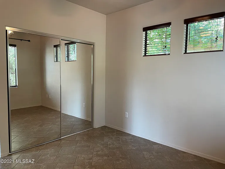 2550 E River Rd #3203 — Photo 17