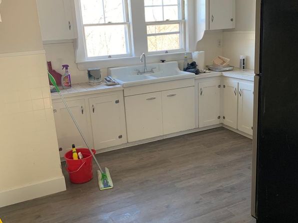 14 Belleview St FLOOR 2