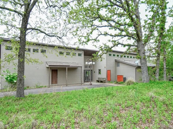 1810 Navajo Rd, Norman, OK 73026