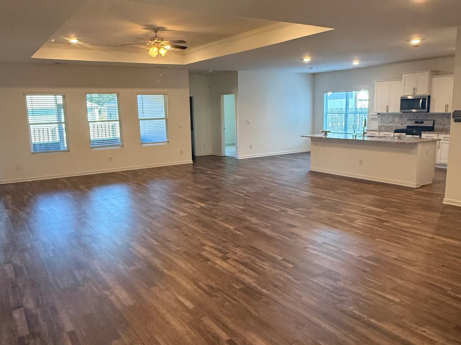 195 Archers Brook Dr — Photo 2