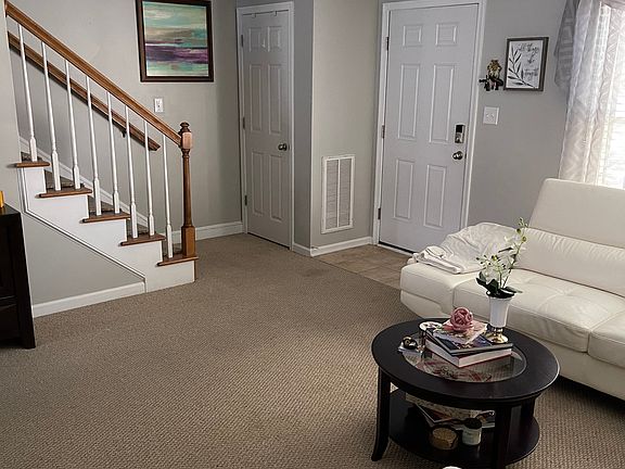 2nd image of 515 Northwynd Cir