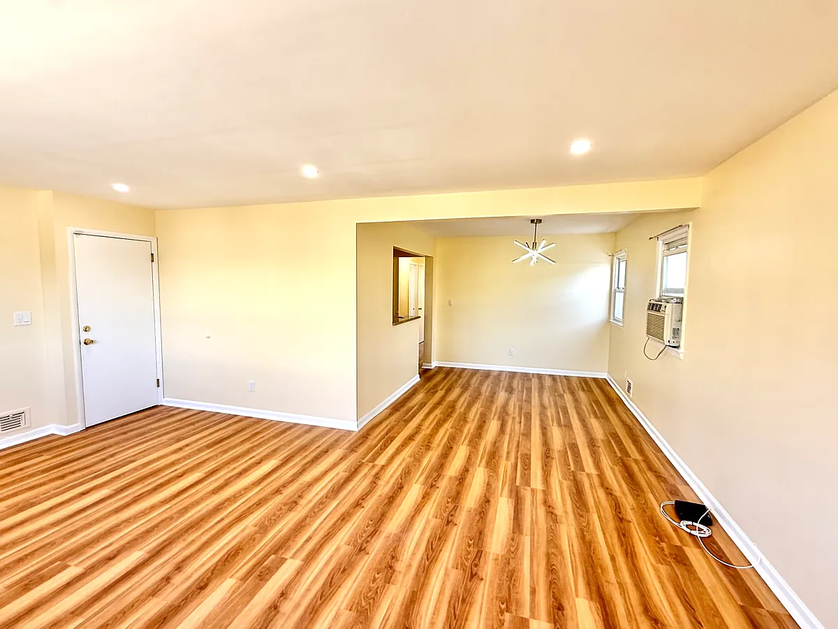 Building Photo - 19 Tremont Ter #2