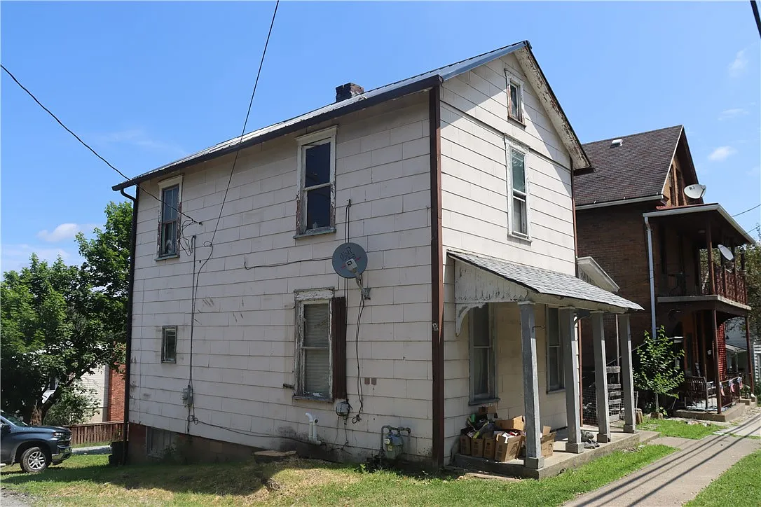 413 N Market St photo 1