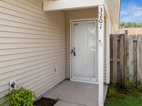 5th image of 3201 Westgate Dr