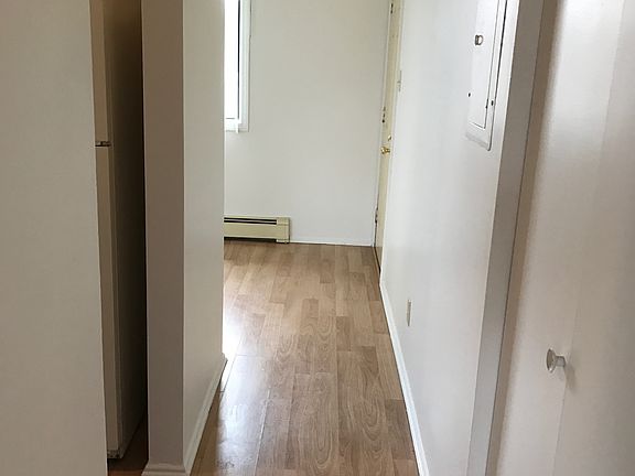 4th image of 4974 W 82nd Ct APT C