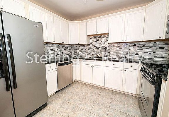 2nd image of 2716 12th St Ste 1