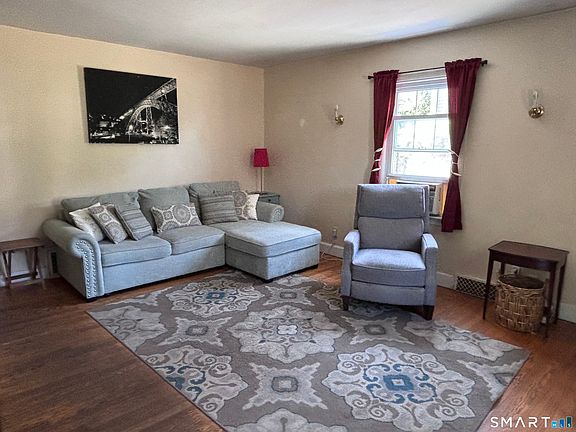 5th image of 421 Wakelee Avenue