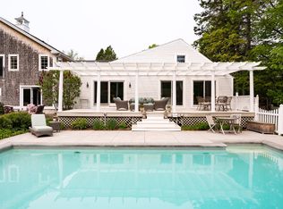 201 Alewive Rd, Kennebunk, ME 04043