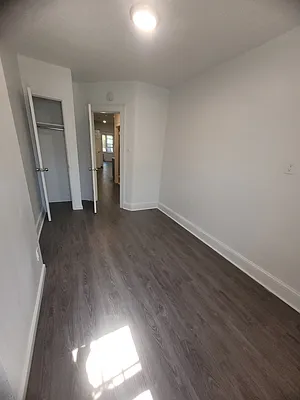 Rented by Halvatzis Realty | media 3