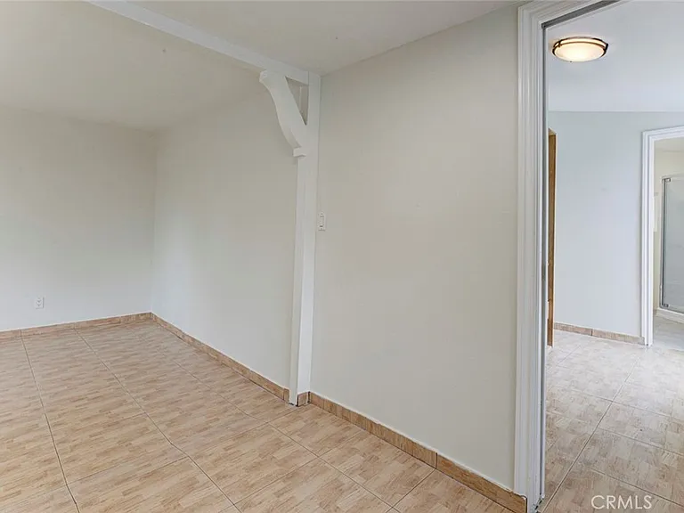 1333 Western Ave — Photo 26