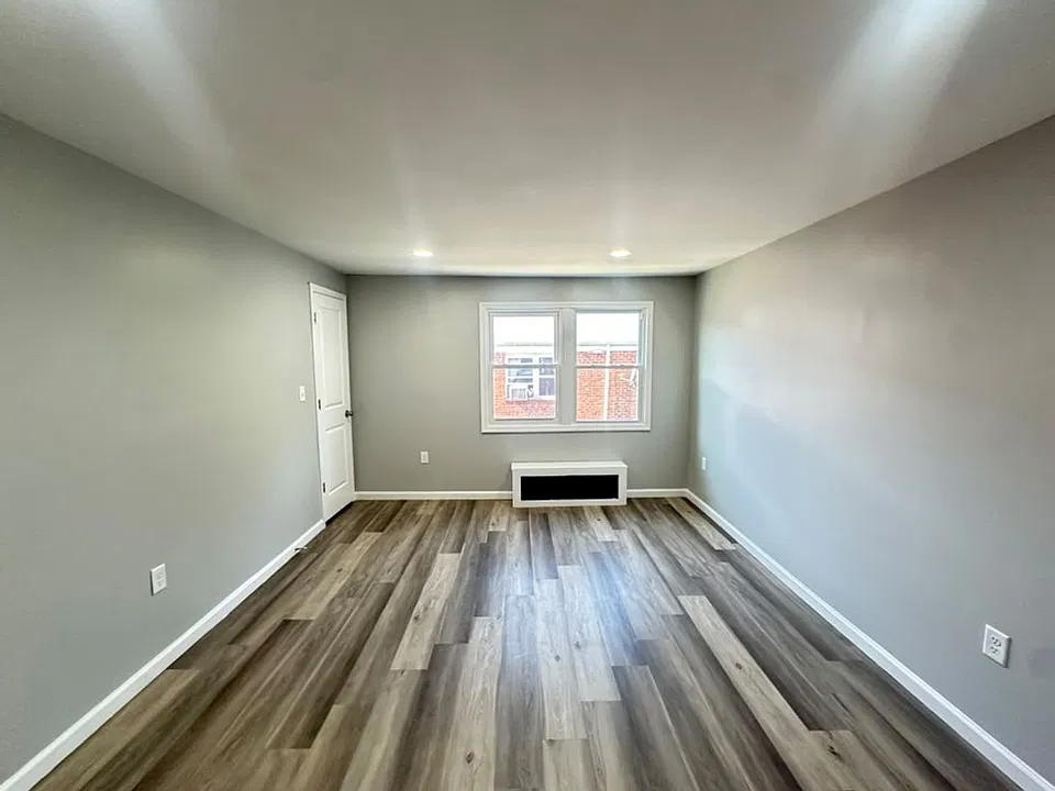 478 Tremont Ave