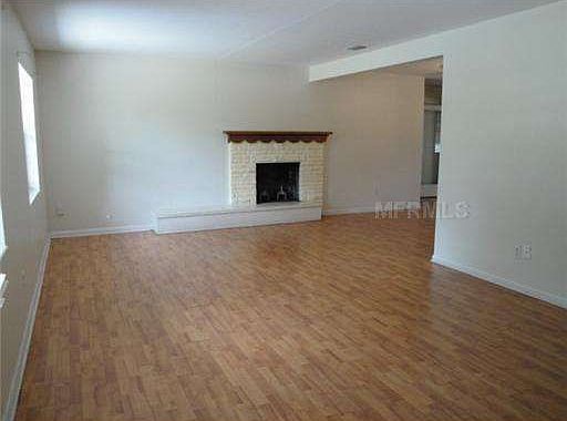 3rd image of 417 South St