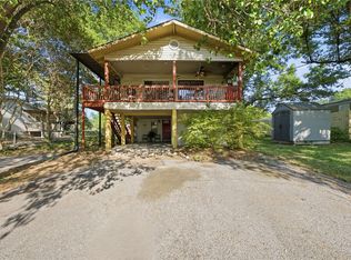 120 Prairie Dr, Mabank, TX 75156