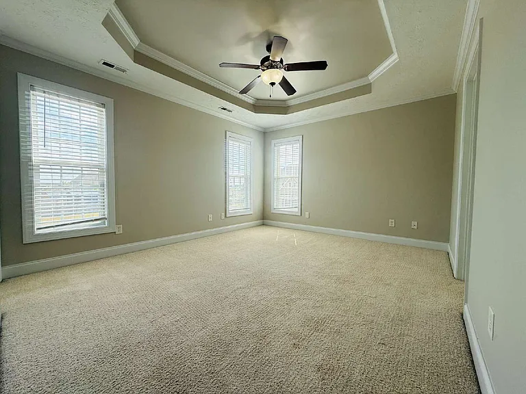 5802 Kessinger Ct — Photo 11