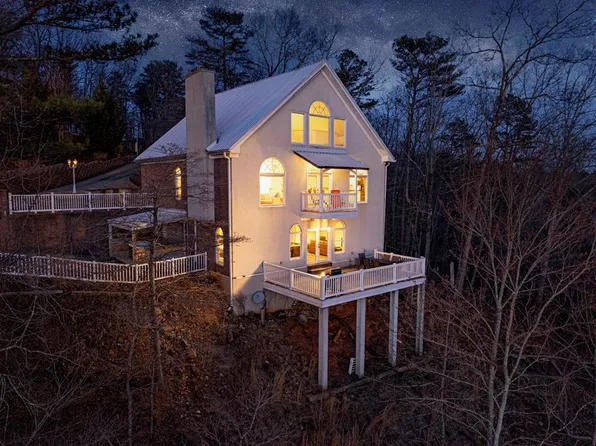 626 Palisade Dr, Ellijay, GA 30540