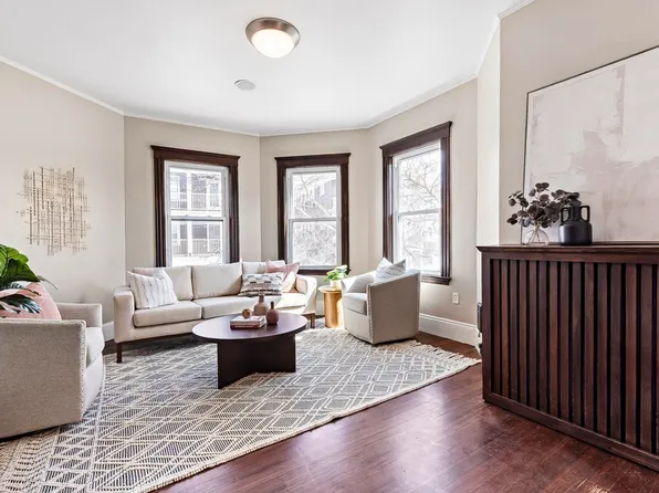 137 Savin Hill Ave #2, Boston, MA 02125