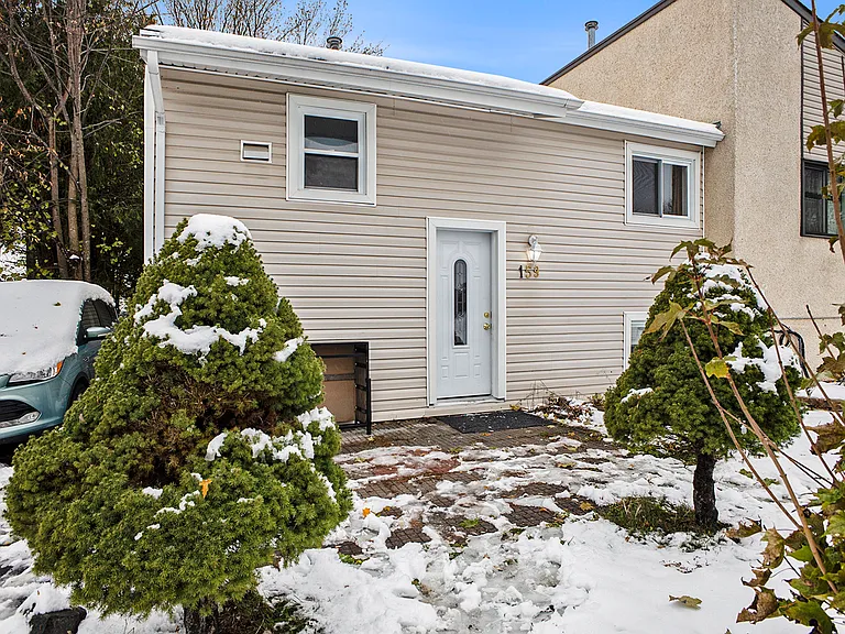 159 Castlefrank Rd #159 — Photo 2