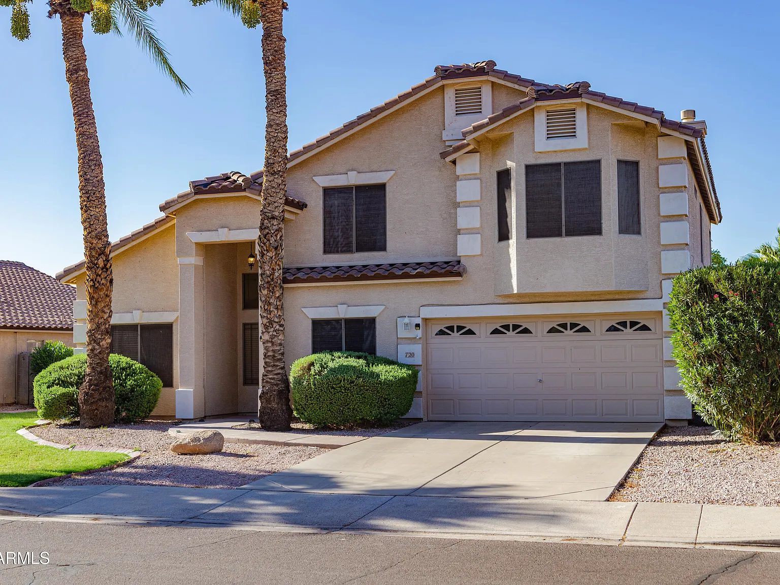 4 bed, 2.5 bath, 2647 sqft, $2,700 — Photo 1