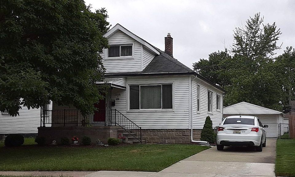 2nd image of 22618 Clairwood St