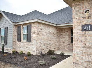 931 Jameson St, Springdale, AR 72762