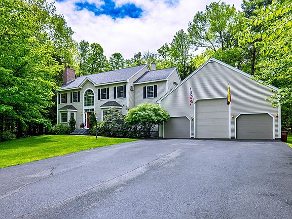 2nd image of 69 Wellington Circle