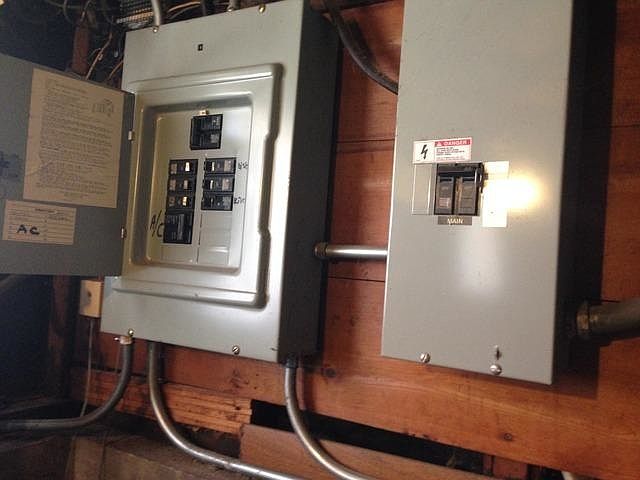 2nd image of 4023 N Francisco Ave #1