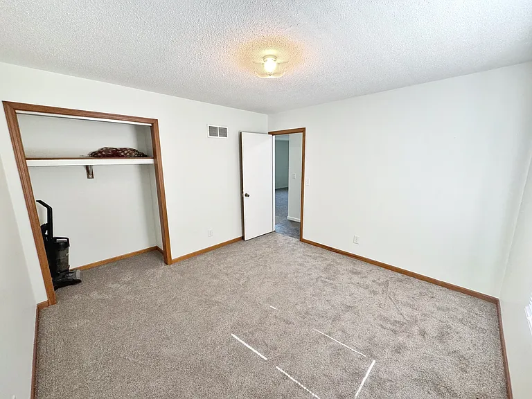 802 N College Ave — Photo 6