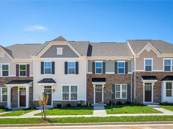226 Reids Place Dr, Suffolk, VA 23434
