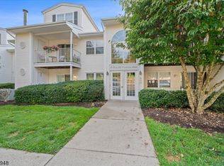 13 Crestview Ln, Mount Arlington, NJ 07856