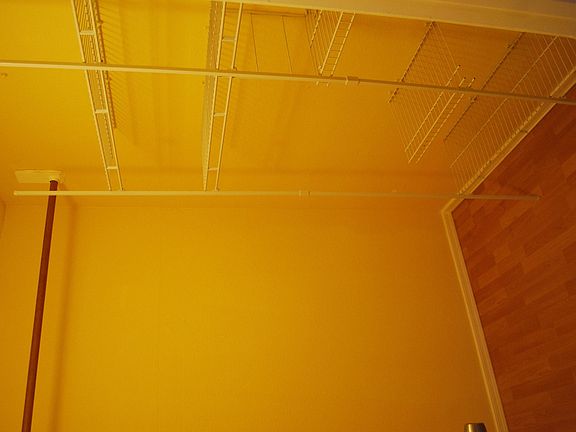 3rd image of 3118 W Ross Ave #House