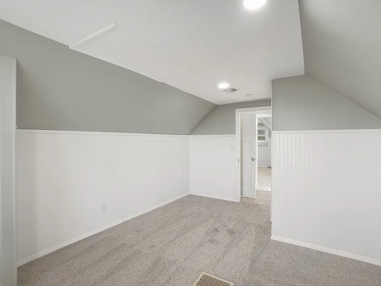1028 Colwick Dr — Photo 23