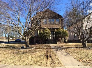 66 Woodlawn St, West Hartford, CT 06110
