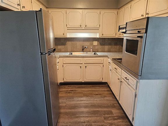4th image of 4565 Duhme Rd APT 207