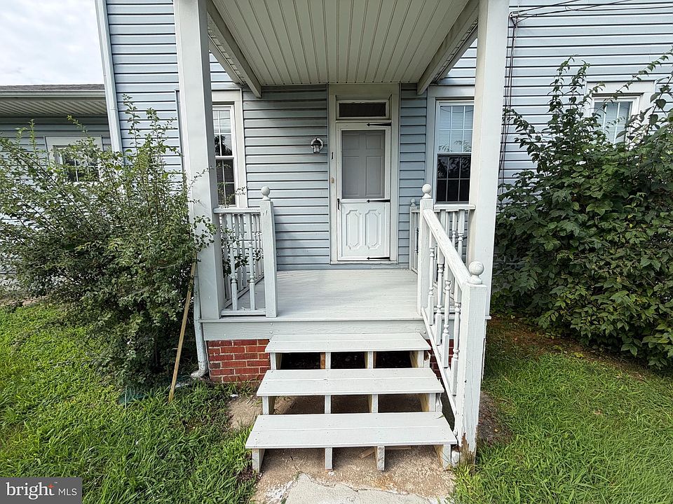 1st image of 264 Kings Hwy APT 1