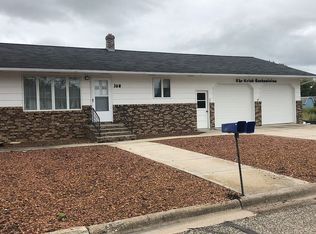 108 W Melbourn Ave, Drayton, ND 58225