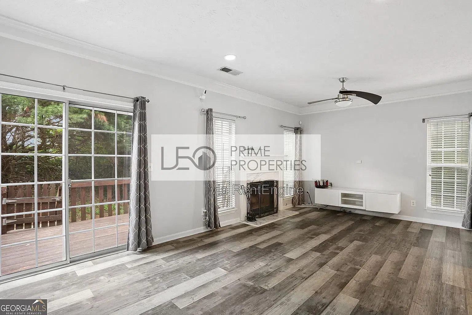 3 bed, 3.5 bath, 1980 sqft, $2,095 — Photo 3